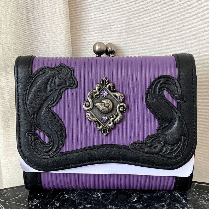 ANNA SUI  ヴィランズ アースラ がま口財布 